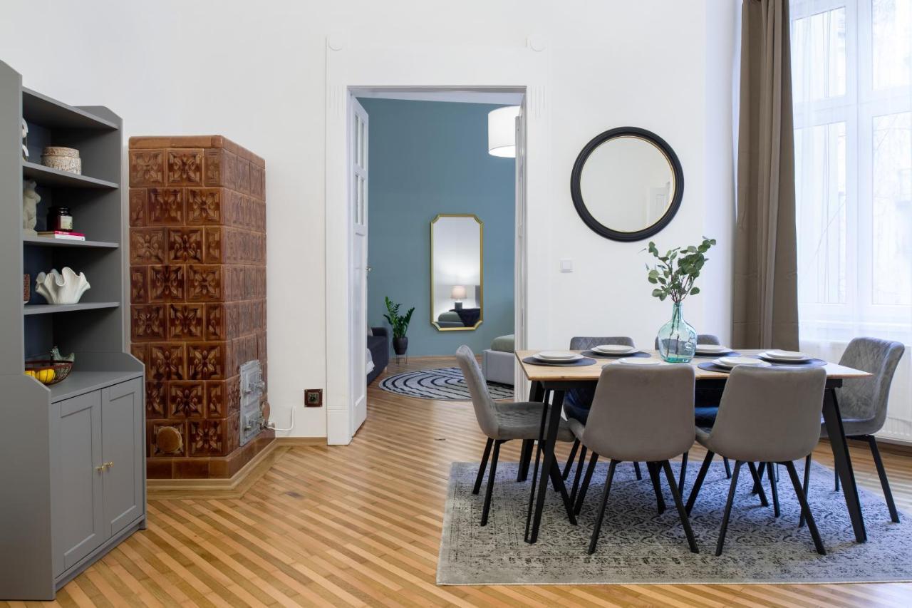 Wawelove Pilsudskiego - 3 Bedroom Apt. With Balcony And Free Parking! Cracovia Esterno foto