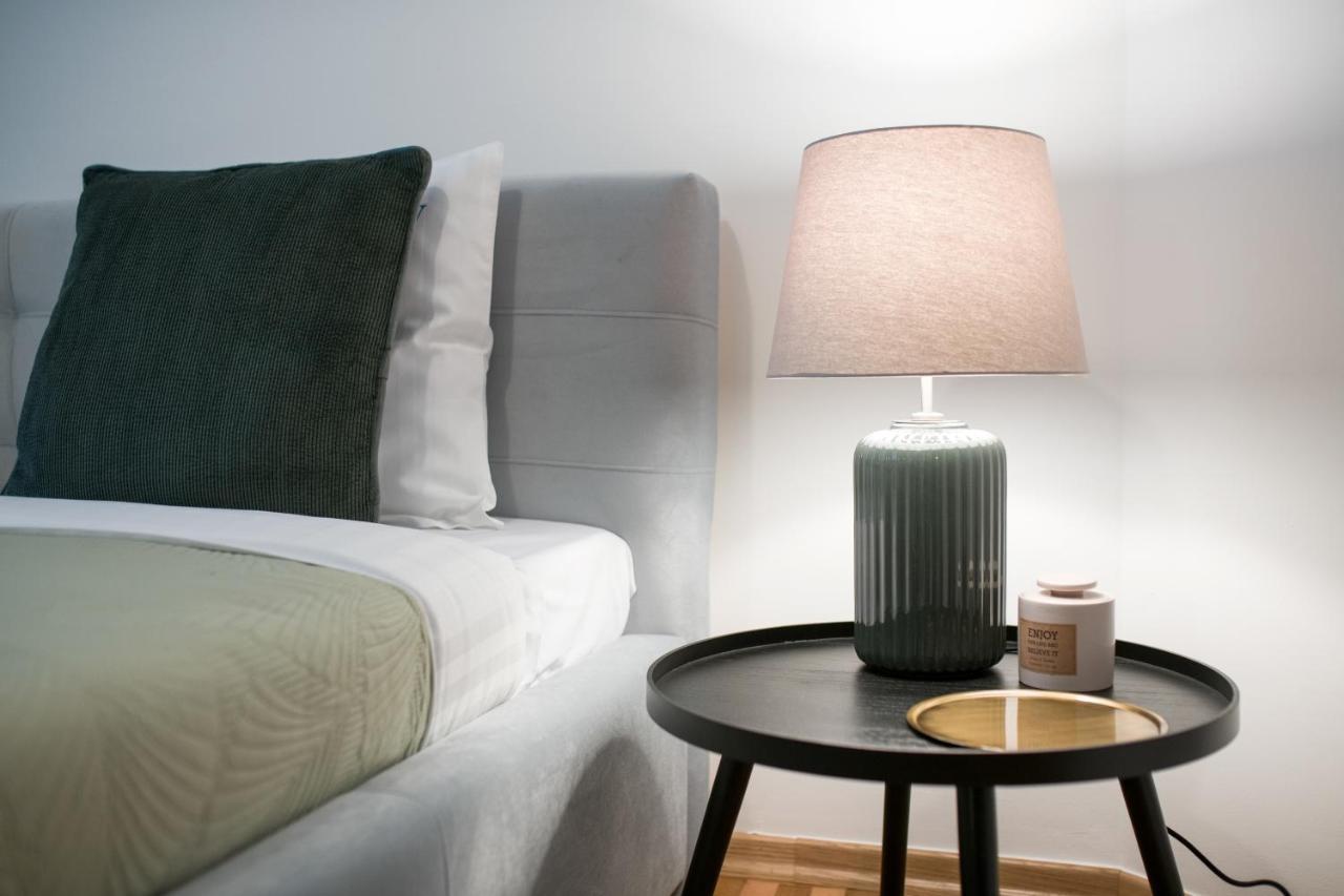 Wawelove Pilsudskiego - 3 Bedroom Apt. With Balcony And Free Parking! Cracovia Esterno foto
