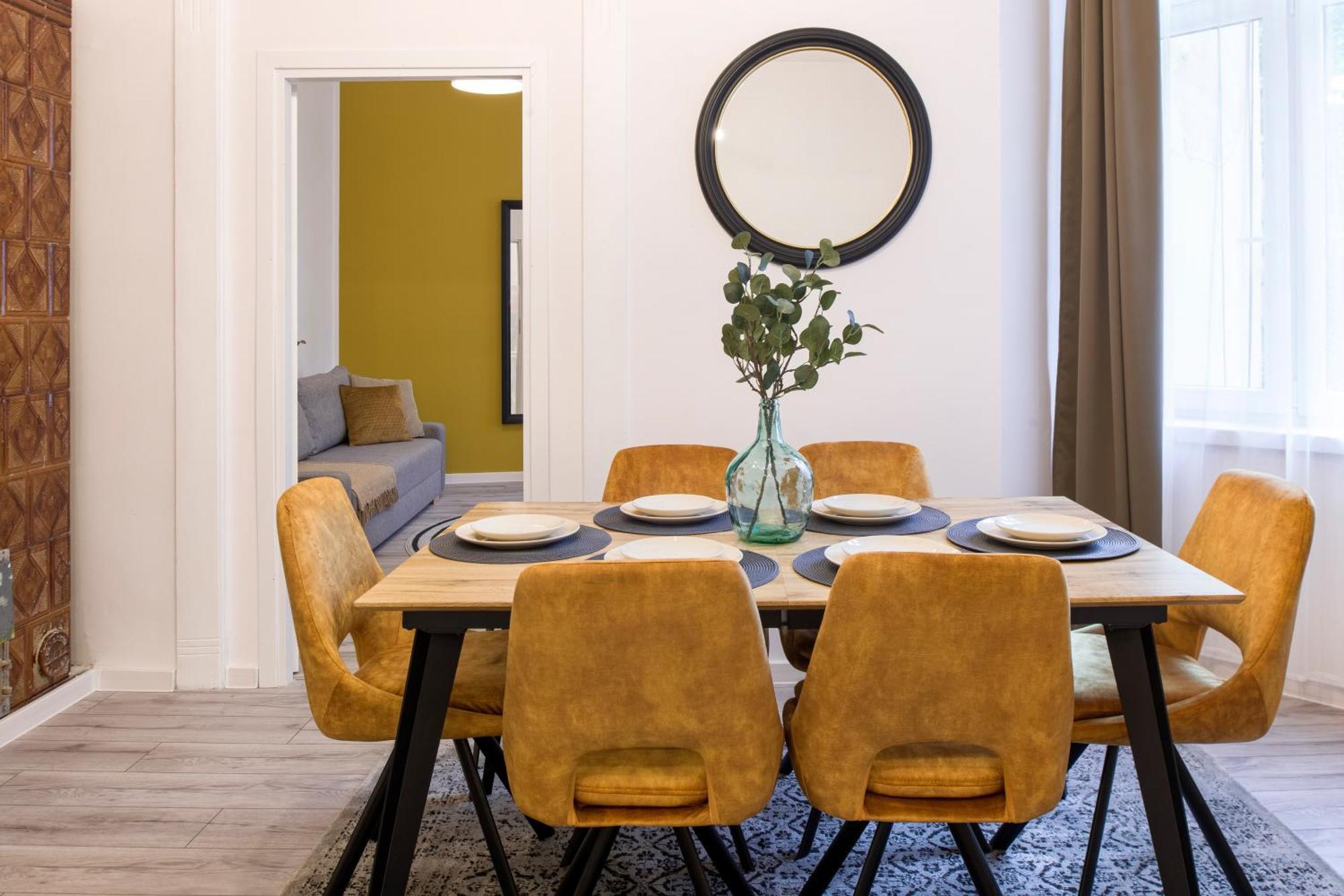 Wawelove Pilsudskiego - 3 Bedroom Apt. With Balcony And Free Parking! Cracovia Esterno foto